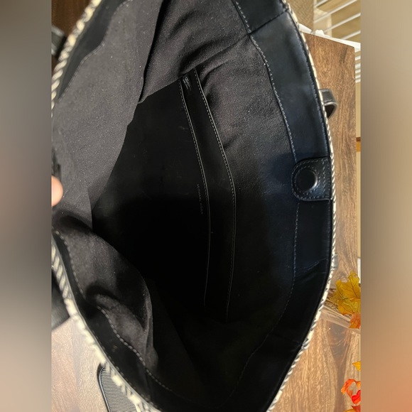 Michael Kors cavas tote w/matching handbag - Picture 2 of 7